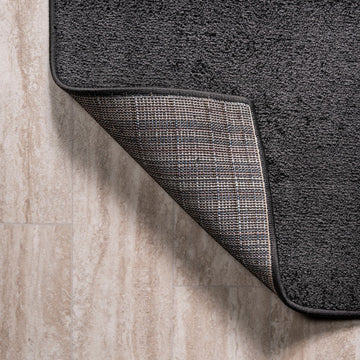 Haze Solid Low-pile Area Rug Black